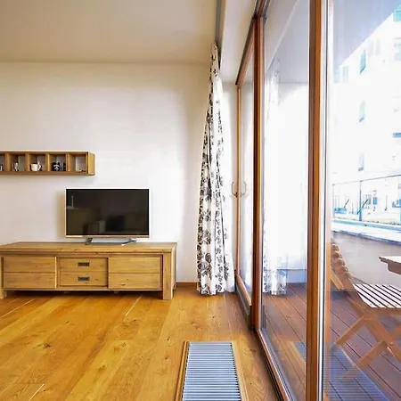 Legacy Duplex In Historic District By Rentez Lejlighed *