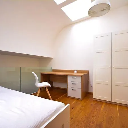 Legacy Duplex In Historic District By Rentez Apartment *